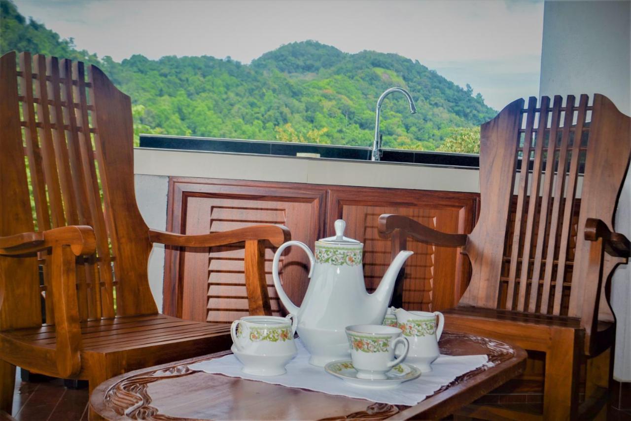 Rock Edge Residence Kandy Luaran gambar