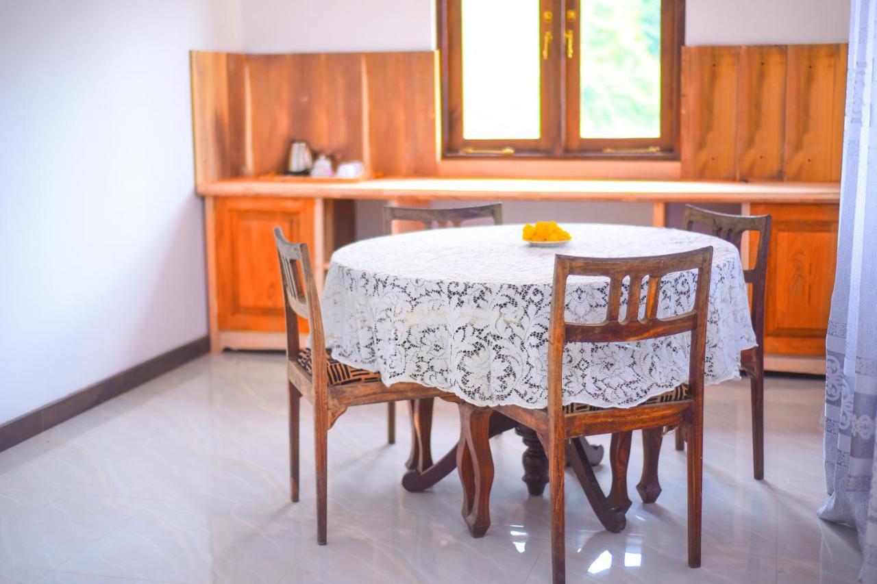 Rock Edge Residence Kandy Luaran gambar